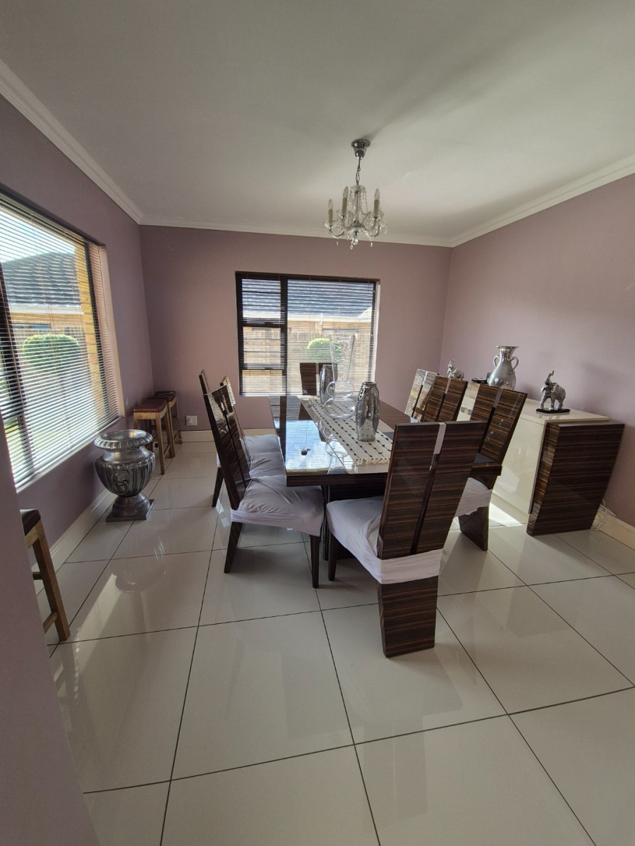 3 Bedroom Property for Sale in Weybridge Park Eastern Cape